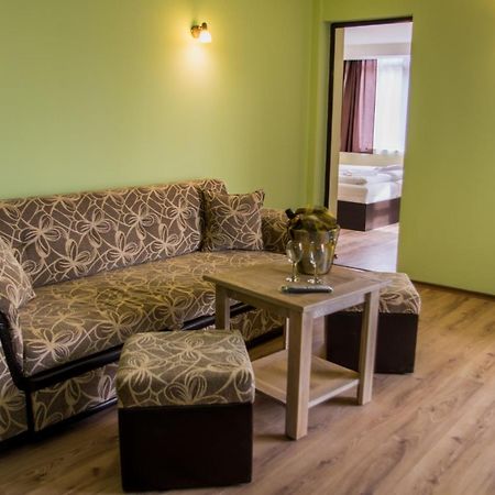 Family Hotel Virgin Ribarica Extérieur photo