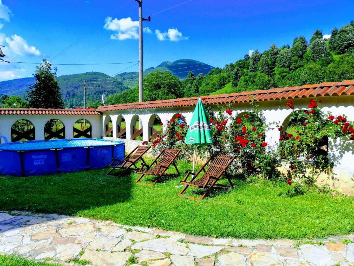 Family Hotel Virgin Ribarica Extérieur photo